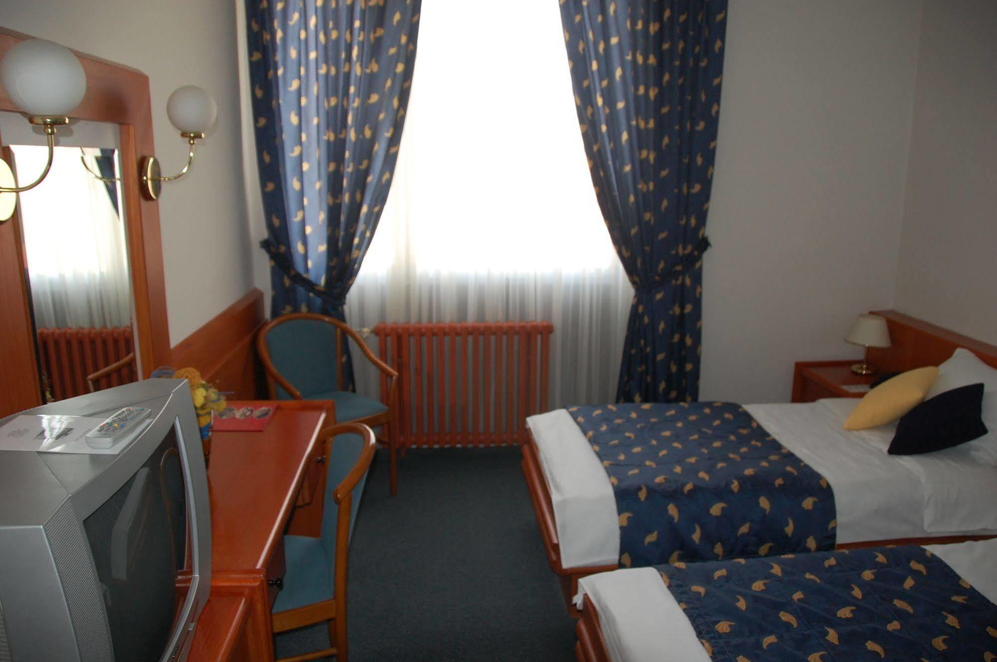 Hotel Turist Varaždin Exterior foto
